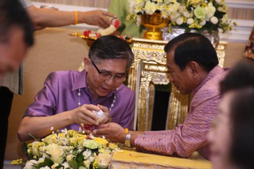 กระทรวงเกษตรฯ จัดพิธีรดน้ำขอพรเนื่องในวันสงกรานต์ประจำปี 2559