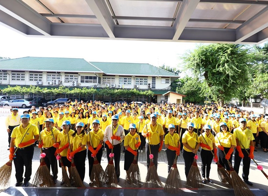 นายระพีภัทร์ จันทรศรีวงศ์