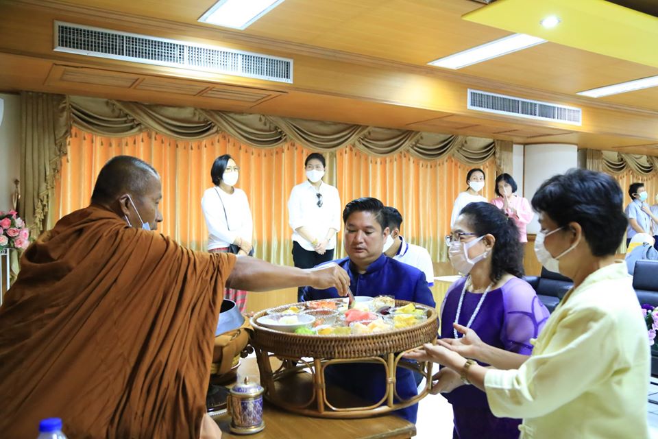 นายระพีภัทร์ จันทรศรีวงศ์