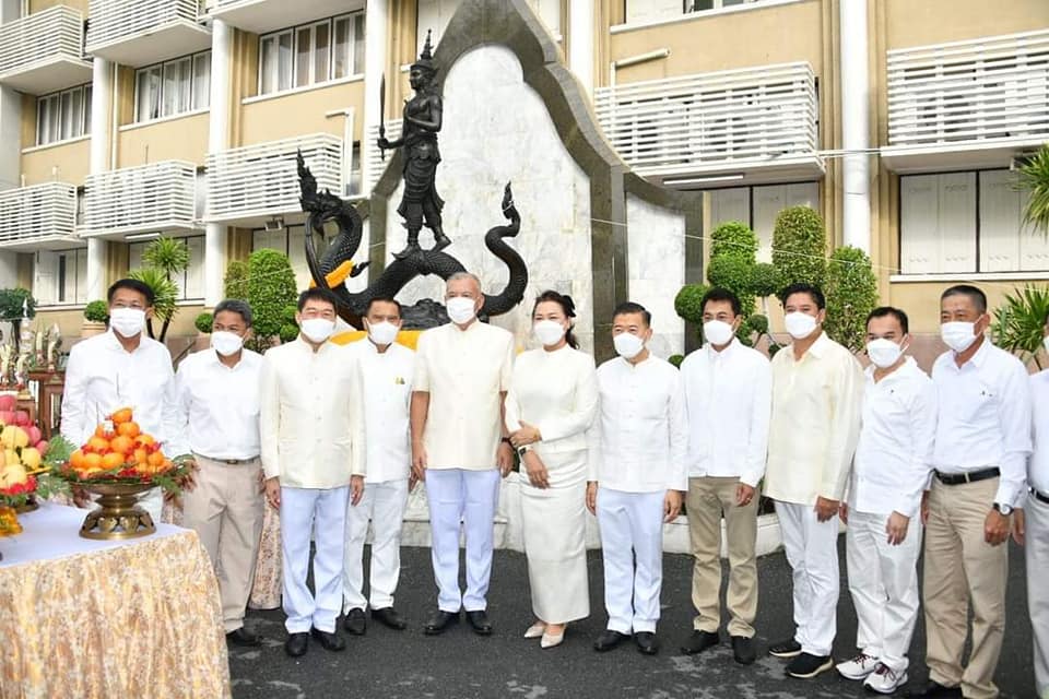 พิธีบวงสรวงบูรพกษัตริย์ และพิธีเททองหล่อพระพุทธรูปปางขอฝน