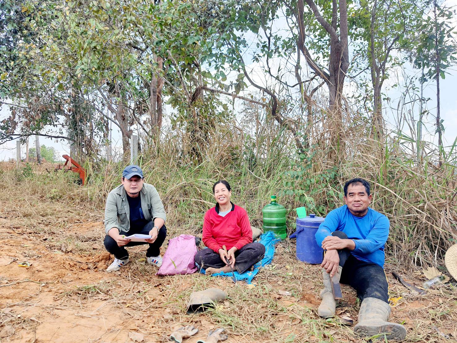 ศูนย์สารสนเทศการเกษตร ปฏิบัติราชการต่างจังหวัด เพื่อตรวจสอบความถูกต้อง และจัดเก็บค่าพิกัด