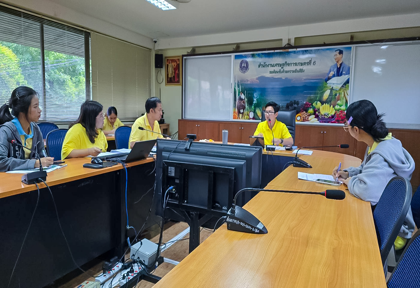 นางสาวนริศรา เอี่ยมคุ้ย ผอ.สศท.6 เป็นประธานการประชุมส่วนวิจัยและประเมินผล ครั้งที่ 5/2567 ณ ห้องประชุม 1 สำนักงานเศรษฐกิจการเกษตรที่ 6 